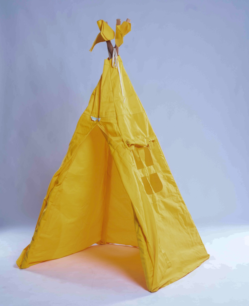 Tipi jaune